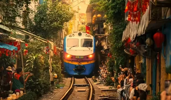 Hanoi Train Street